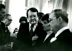 Image description is not available for 1977.057